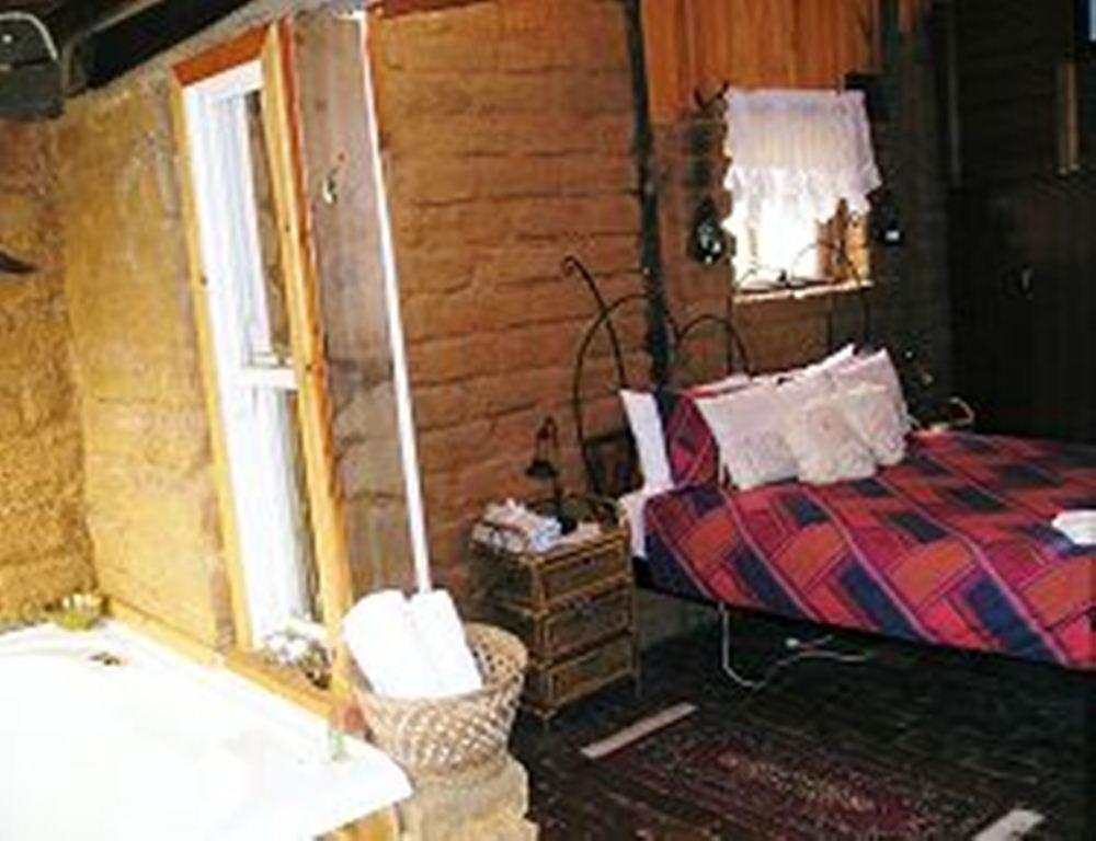 Moonbeam Cottages & Rainbow Cafe Moonambel Room photo